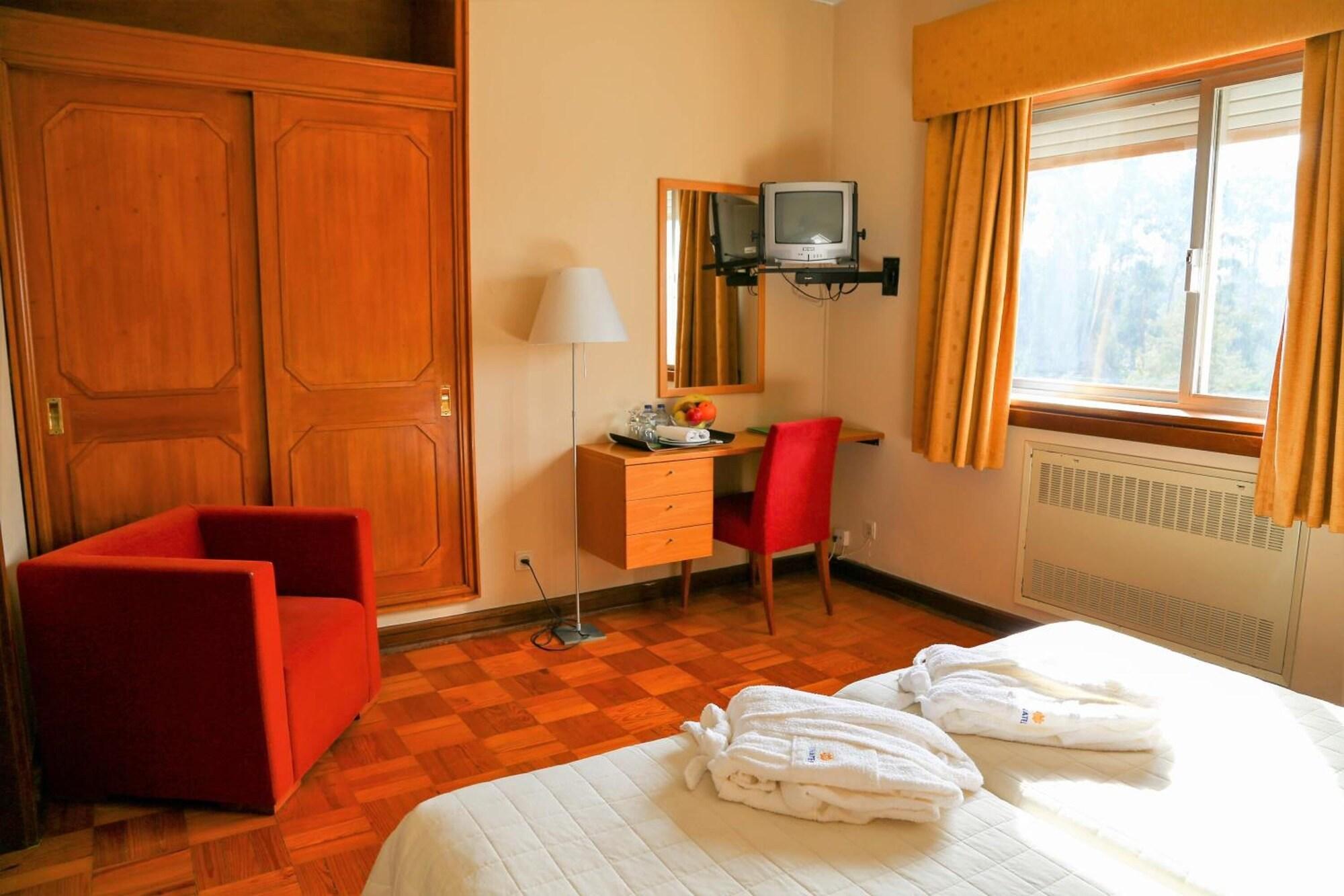 Inatel Santa Maria Da Feira Hotel Luaran gambar